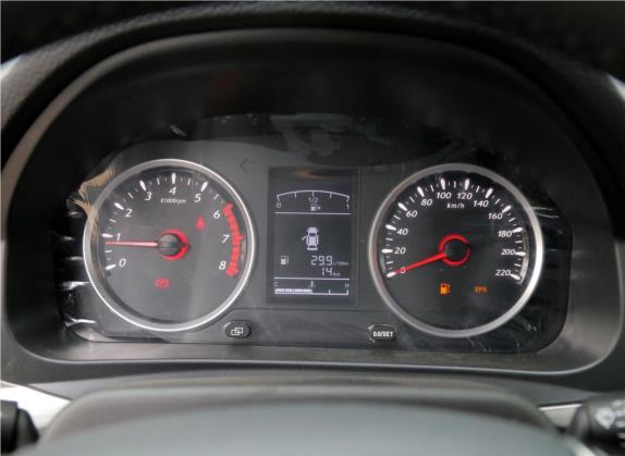 风行SX6 2018款 1.6L 手动豪华型 中控类   仪表盘