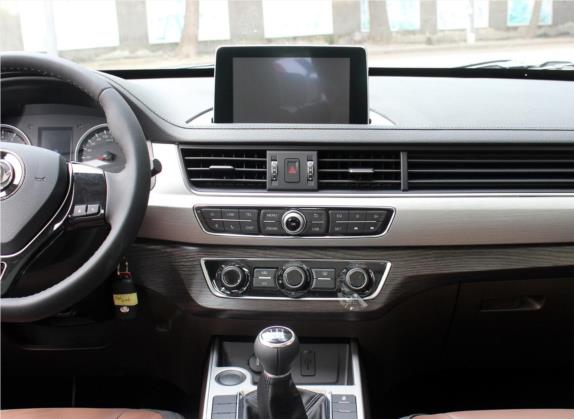 风行SX6 2018款 2.0L 手动豪华型 中控类   中控台
