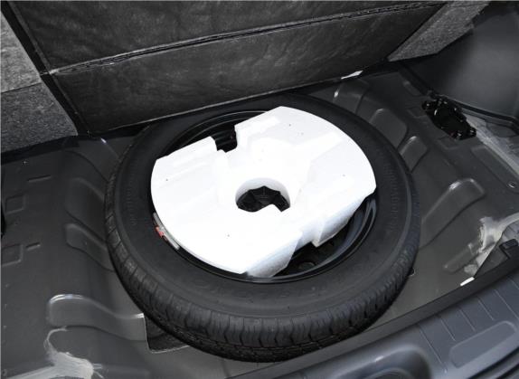 风行SX6 2019款 1.5T CVT豪华型 其他细节类   备胎