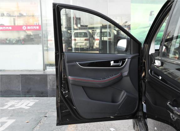 风行SX6 2019款 1.5T CVT豪华型 车厢座椅   前门板