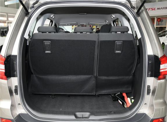 风行SX6 2019款 1.5T 手动舒适型 国V 车厢座椅   后备厢