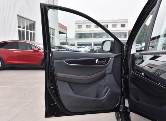 风行SX6 2019款 1.6L 手动豪华型 国VI 车厢座椅   前门板
