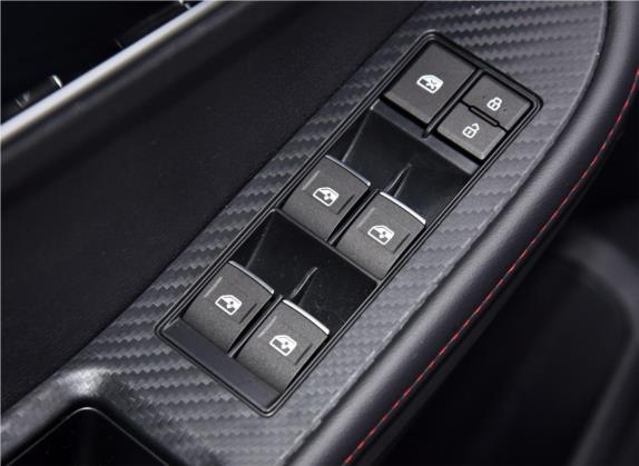 风行SX6 2019款 1.6L 手动豪华型 国VI 车厢座椅   门窗控制