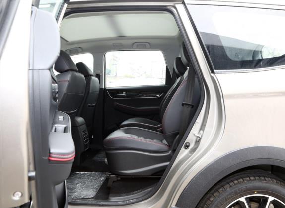风行SX6 2019款 1.6L 手动尊享型 国VI 车厢座椅   后排空间