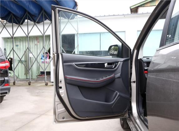 风行SX6 2019款 1.6L 手动尊享型 国VI 车厢座椅   前门板