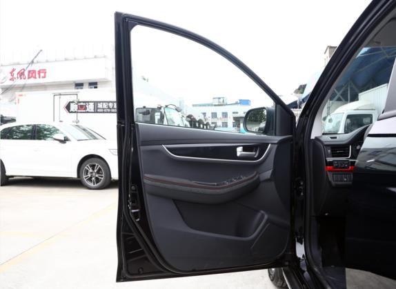 风行SX6 2020款 1.6L 手动舒适型 国VI 车厢座椅   前门板