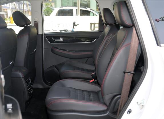 风行SX6 2020款 1.6L 手动尊享型 国VI 车厢座椅   后排空间