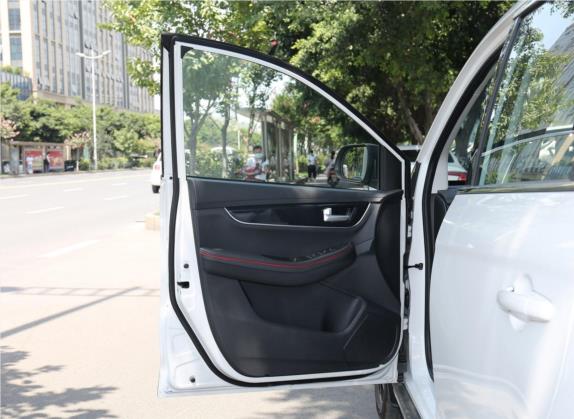 风行SX6 2020款 1.6L 手动尊享型 国VI 车厢座椅   前门板