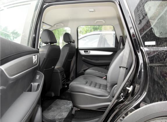 风行SX6 2022款 1.6L 手动豪华型 车厢座椅   后排空间