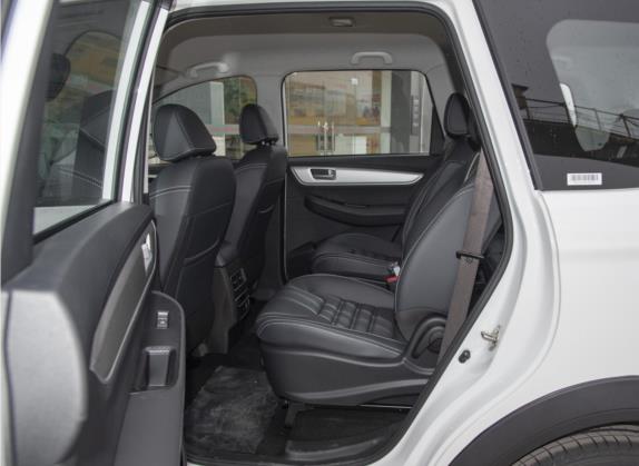风行SX6 2022款 1.6L 手动豪华型-青春版 车厢座椅   后排空间