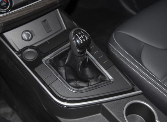 风行SX6 2022款 1.6L 手动豪华型-青春版 中控类   挡把