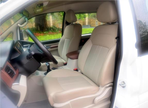 菱智M5EV 2019款 豪华型 7座 车厢座椅   前排空间