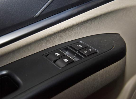 菱智M5EV 2020款 豪华型 7座 车厢座椅   门窗控制
