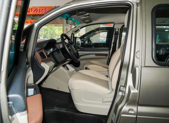 菱智M5EV 2020款 长航版 舒适型 5座 车厢座椅   前排空间