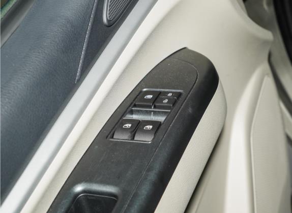 菱智M5EV 2020款 长航版 舒适型 5座 车厢座椅   门窗控制
