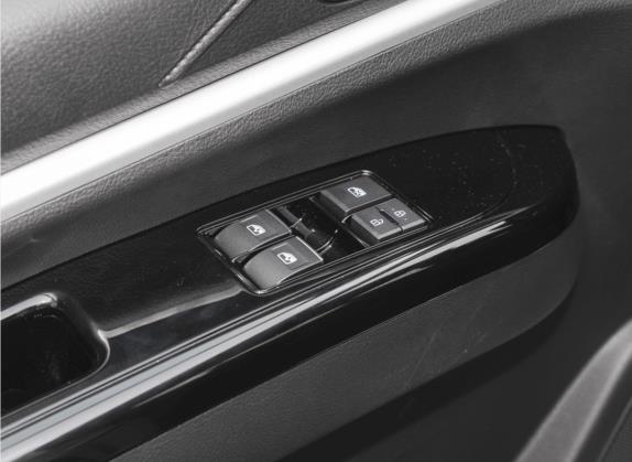 菱智M5EV 2022款 普通版 基本型 7座 车厢座椅   门窗控制