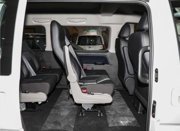 菱智M5EV 2022款 客运版 豪华型 9座 车厢座椅   后排空间