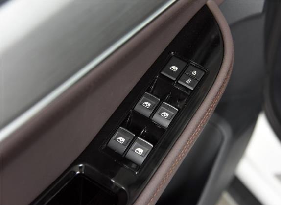 景逸X6 2017款 劲享系列 2.0L 手动尊享型 车厢座椅   门窗控制