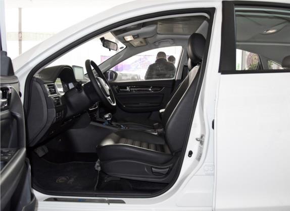 风行S50EV 2019款 豪华型 车厢座椅   前排空间