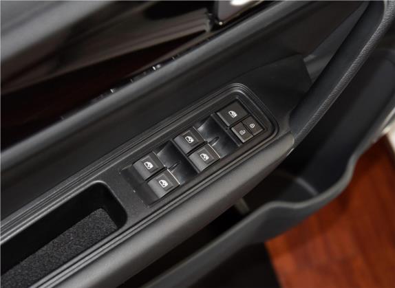 风行S50EV 2019款 豪华型 车厢座椅   门窗控制