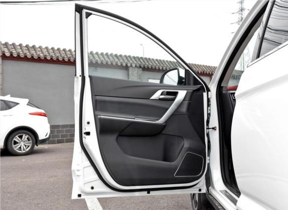 风行T5 2018款 300T DCT智慧型 车厢座椅   前门板