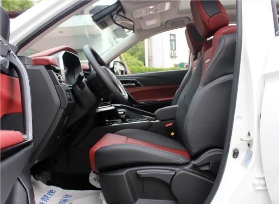 风行T5 2018款 230T CVT智享型 车厢座椅   前排空间
