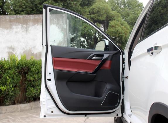 风行T5 2018款 230T CVT智享型 车厢座椅   前门板