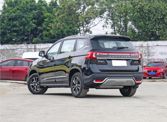 风行T5 2021款 1.5T 自动舒适型 外观   斜后