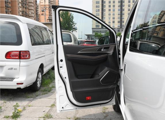 风行M7 2019款 2.0T 自动尊享型 车厢座椅   前门板