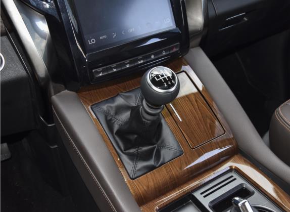 风行M7 2021款 1.8T 手动旗舰型 中控类   挡把