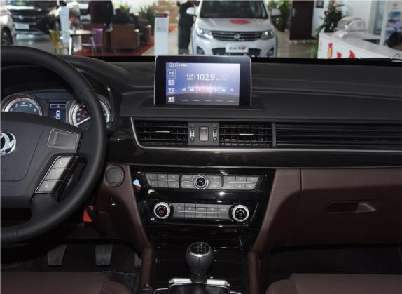 风行M6 2019款 1.5T 手动长轴豪华型 7座 中控类   中控台