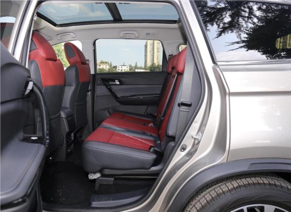 风行T5L 2020款 改款 1.5T 自动豪华型 7座 车厢座椅   后排空间