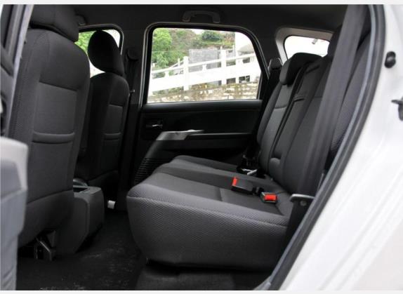 景逸 2010款 TT 1.8T 自动劲悦版 车厢座椅   后排空间