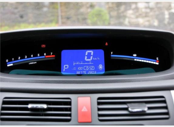 景逸 2010款 TT 1.8T 自动劲悦版 中控类   仪表盘