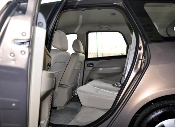 景逸 2012款 XL 1.5L 手动舒适型 车厢座椅   后排空间