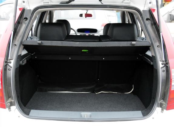 景逸 2012款 LV 1.5L AMT尊享型 车厢座椅   后备厢