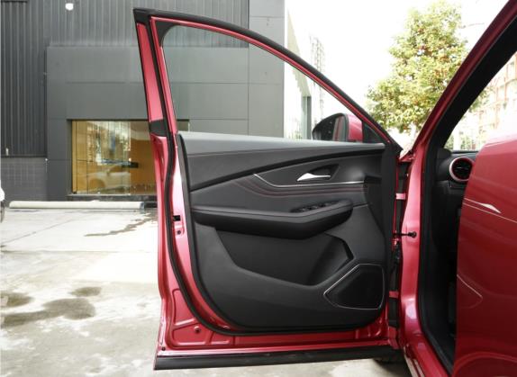风行T5 EVO 2021款 1.5TD DCT女神版 车厢座椅   前门板