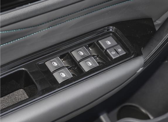 风行S60EV 2022款 畅行版 车厢座椅   门窗控制