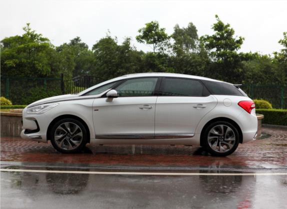 DS 5 2013款 1.6T 尊享版THP200 外观   正侧
