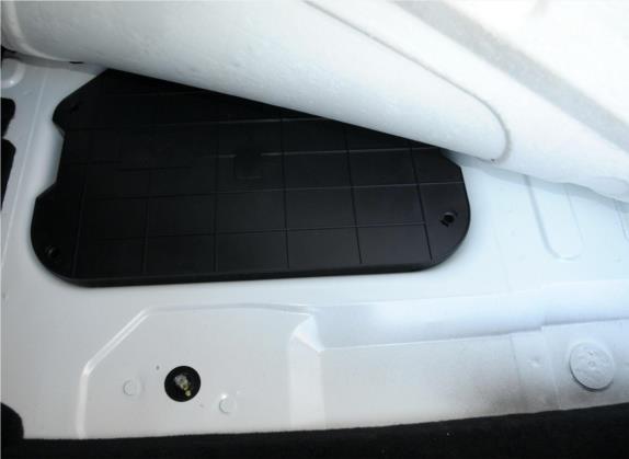 DS 5 2014款 1.6T 尊享版THP200 其他细节类   备胎