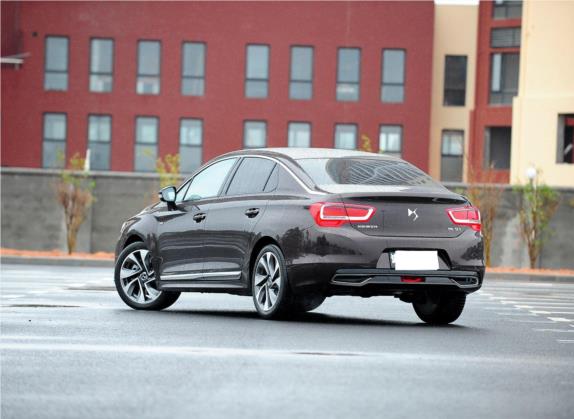 DS 5LS 2014款 1.6T 尊享版THP200 外观   斜后