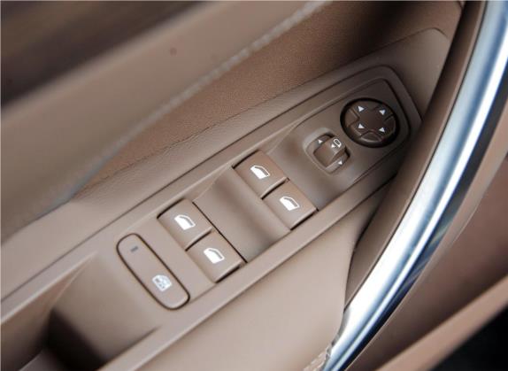 DS 5LS 2014款 1.6T 尊享版THP200 车厢座椅   门窗控制