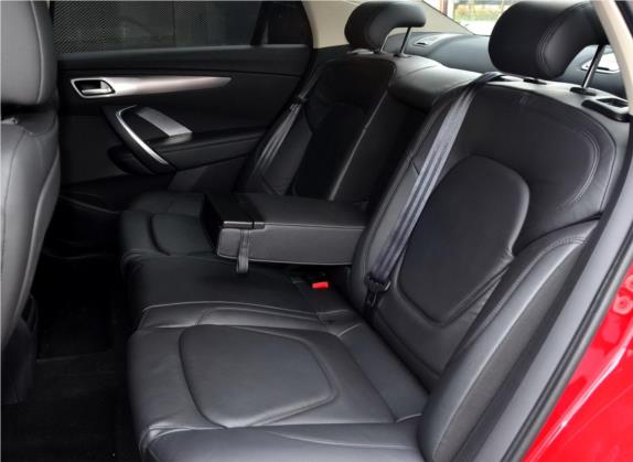 DS 5LS 2014款 1.8L 手动舒适版VTi140 车厢座椅   后排空间