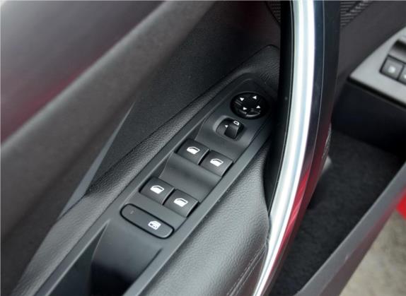 DS 5LS 2014款 1.8L 手动舒适版VTi140 车厢座椅   门窗控制
