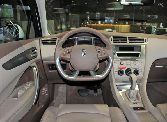 DS 5LS 2014款 1.8L 雅致版VTi140 中控类   驾驶位