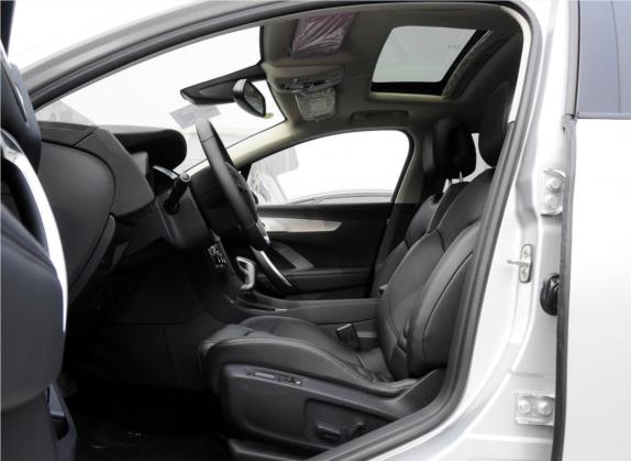 DS 5LS 2014款 1.6T 豪华版THP160 车厢座椅   前排空间