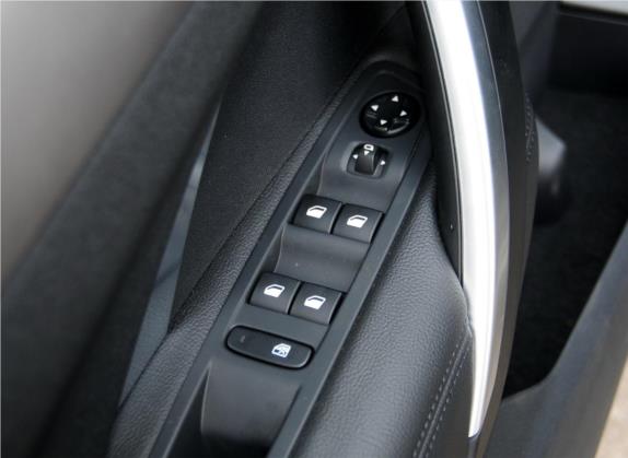 DS 5LS 2014款 1.6T 豪华版THP200 车厢座椅   门窗控制