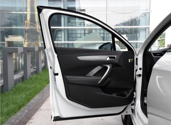 DS 5LS 2015款 1.6T 舒适版THP160 车厢座椅   前门板