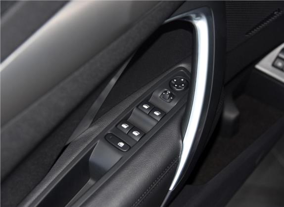 DS 5LS 2015款 1.6T 豪华版THP160 车厢座椅   门窗控制