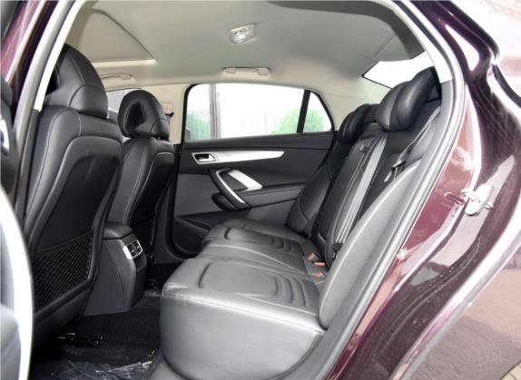 DS 5LS 2016款 1.6T 豪华版THP160 车厢座椅   后排空间